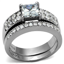 Load image into Gallery viewer, MT5192 - 1 Wedding Set Princess Cut with Round Crystals
